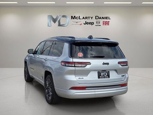 New 2026 Jeep Grand Cherokee L Summit AWD/4WD image 4