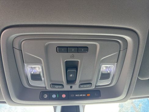 Used 2019 Chevrolet Silverado 1500 LT Trail Boss image 17