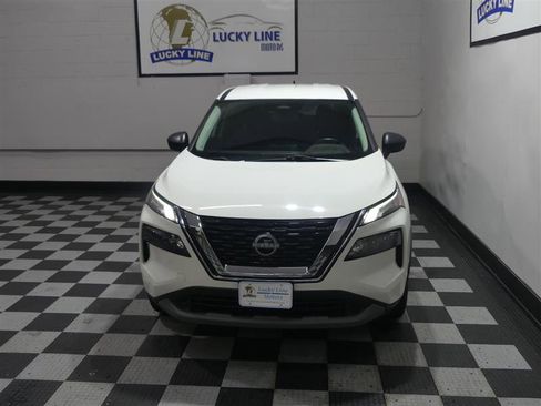 Used 2023 Nissan Rogue S image 3