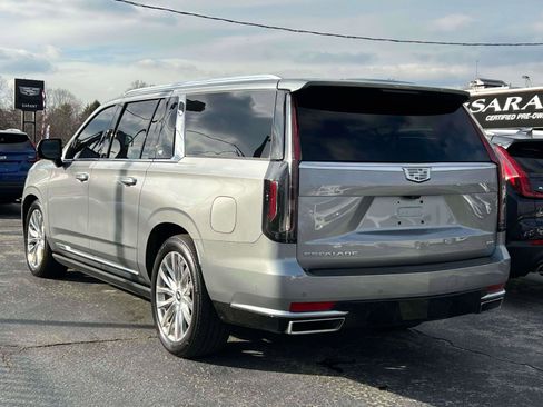Used 2023 Cadillac Escalade ESV Premium Luxury w/ Performance Package image 2