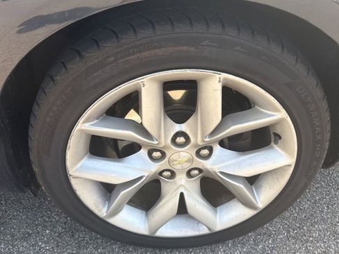 Used 2014 Chevrolet Impala LT FWD image 12