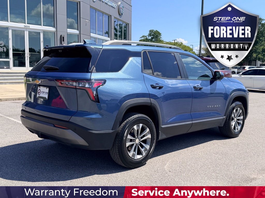 Used 2025 Chevrolet Equinox LT w/ Convenience Package II FWD image 7