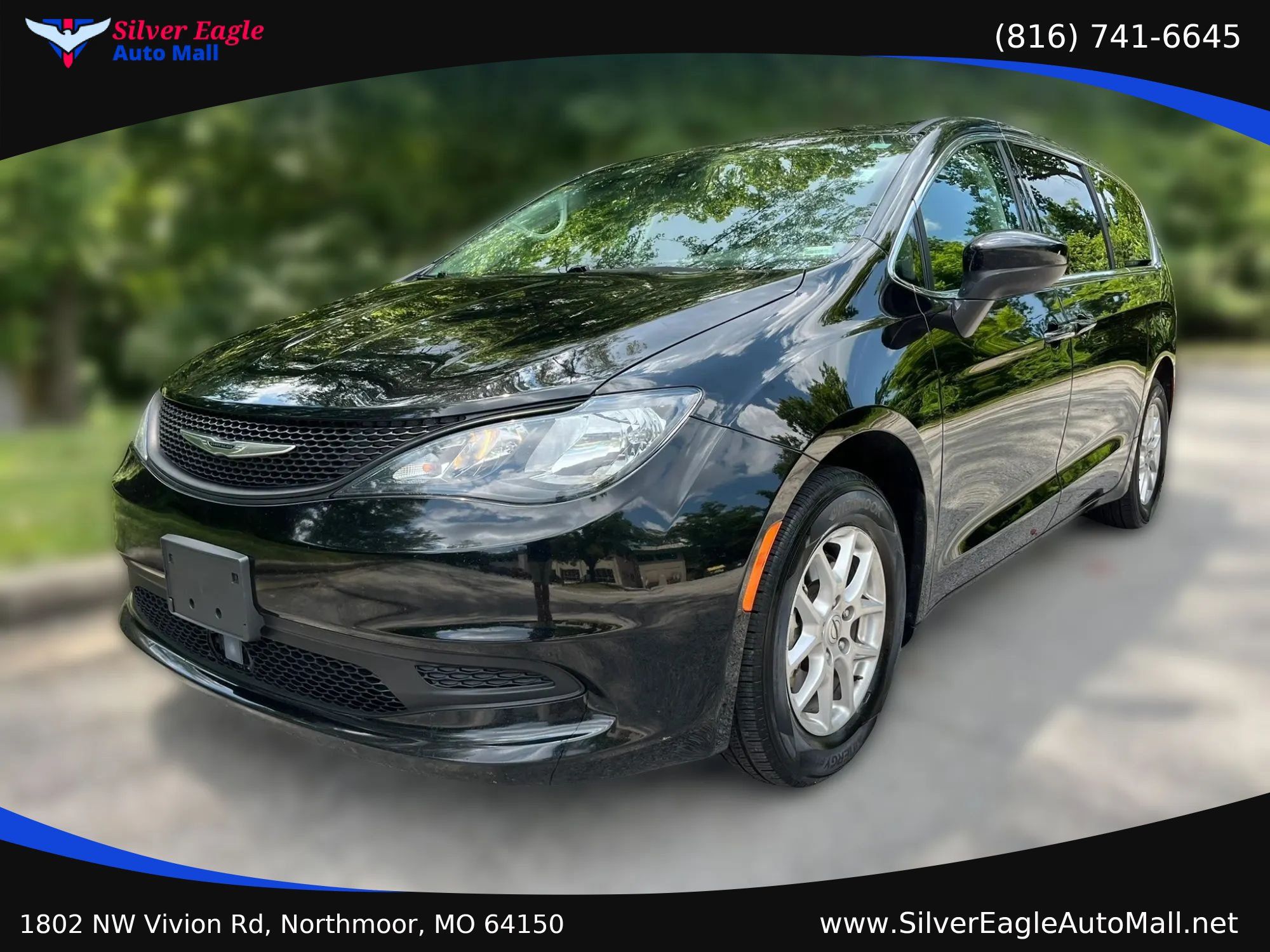 Used 2024 Chrysler Voyager LX FWD image 1