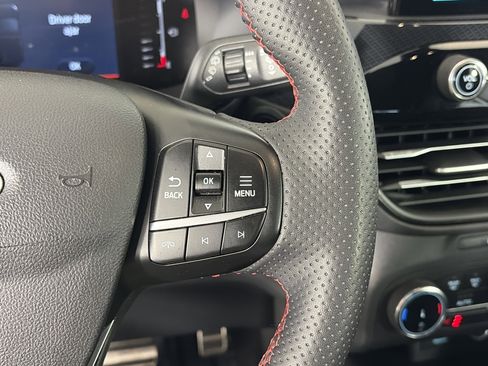 Used 2023 Ford Escape ST-Line image 29