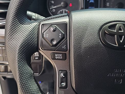Used 2022 Toyota Tacoma TRD Sport w/ Technology Package AWD/4WD image 16