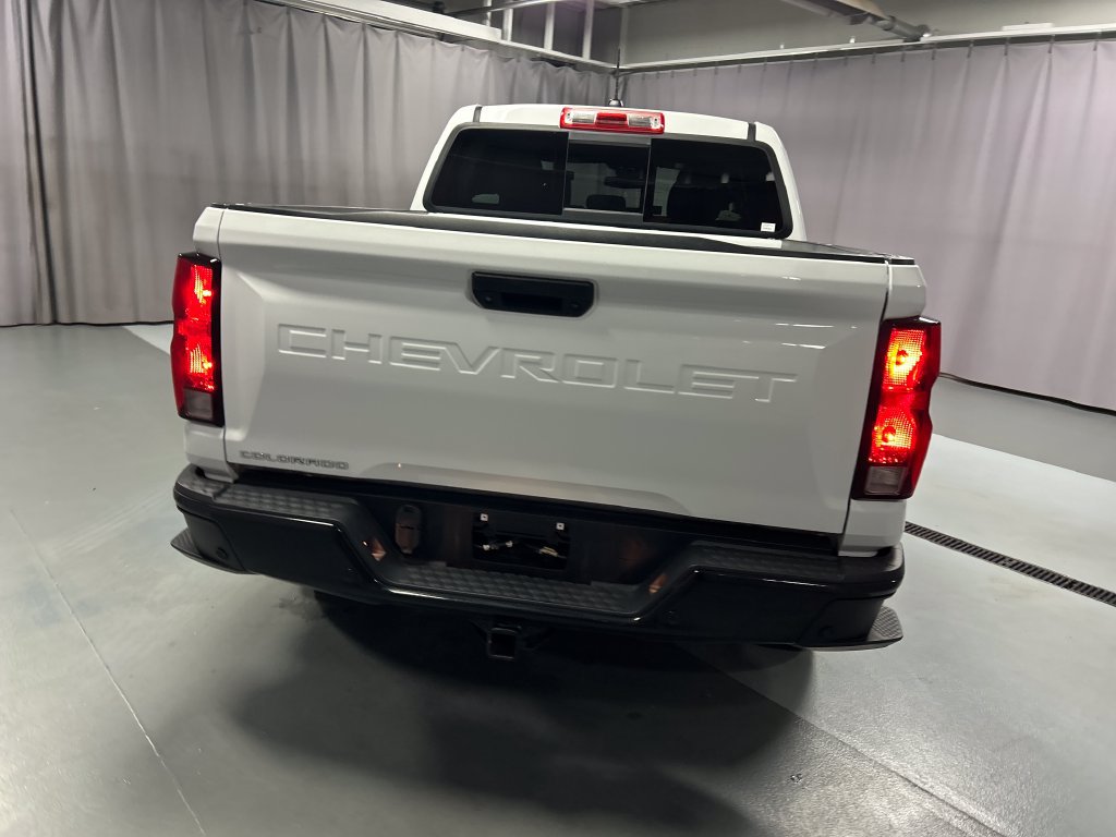 Used 2023 Chevrolet Colorado W/T w/ Advanced Trailering Package AWD/4WD image 6