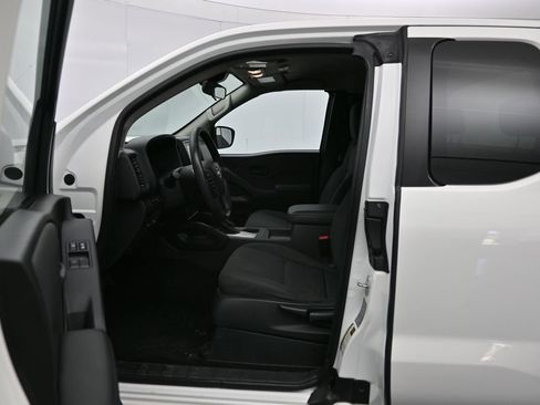 Used 2024 Nissan Frontier S w/ Technology Package AWD/4WD image 20