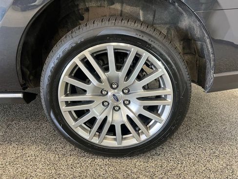 Used 2024 Ford Expedition Limited image 24