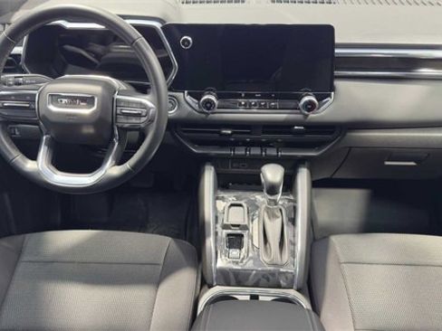 Used 2024 GMC Canyon Elevation image 18