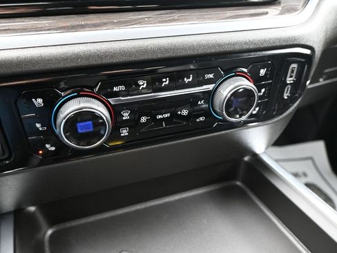 Used 2024 Chevrolet Silverado 2500 LTZ w/ LTZ Plus Package image 17