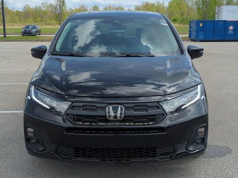 Used 2026 Honda HR-V EX-L image 2