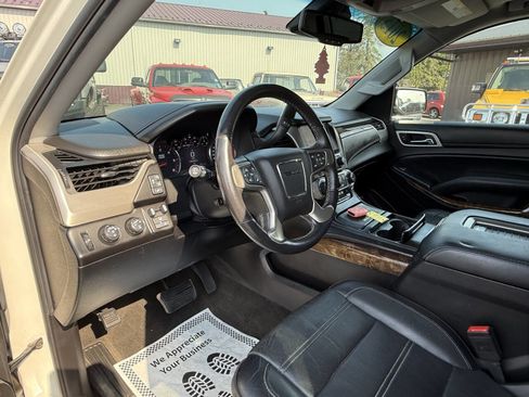 Used 2015 GMC Yukon XL Denali w/ Open Road Package image 10