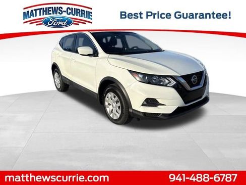 Used 2020 Nissan Rogue Sport S image 1