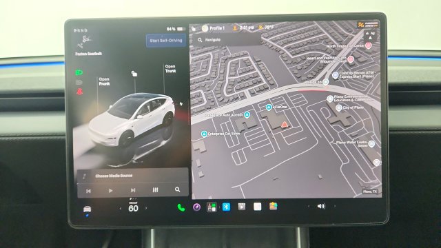 Used 2026 Tesla Model Y 2WD image 57