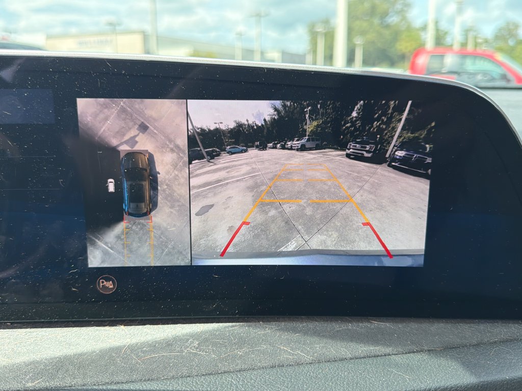 Used 2025 Cadillac XT4 Sport FWD image 26