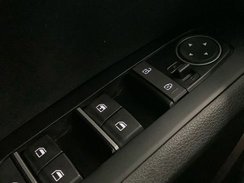 Certified 2023 Kia Soul S FWD image 17