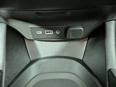 Used 2024 Chevrolet Malibu RS image 8