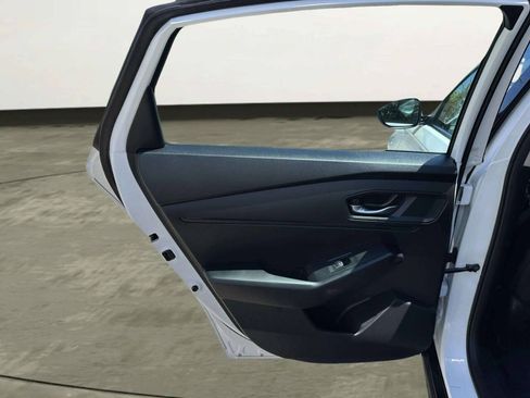Used 2024 Honda Accord EX-L image 12