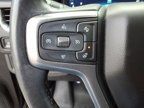 Used 2022 Chevrolet Tahoe Z71 w/ Z71 Off-Road Package image 31