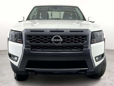 Certified 2025 Nissan Frontier SV w/ SV Convenience Package image 5