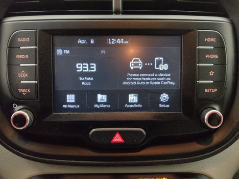 Used 2021 Kia Soul LX image 25