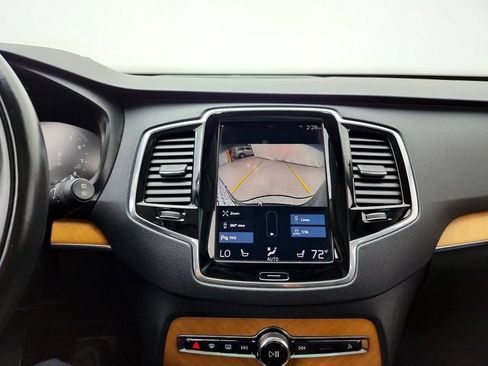 Used 2021 Volvo XC90 T6 Momentum w/ Advanced Package AWD/4WD image 24