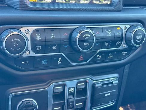 Used 2021 Jeep Wrangler Unlimited Rubicon 4xe w/ Cold Weather Group image 23