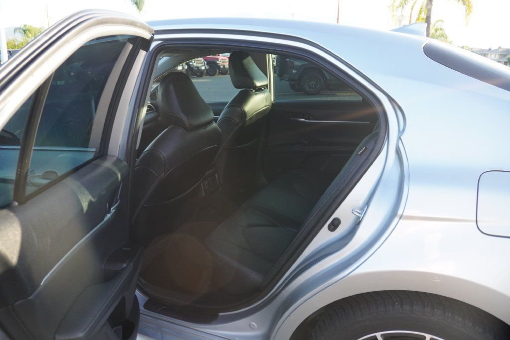 Used 2021 Toyota Camry XLE w/ Carpet Mat Package (TMS) FWD image 31