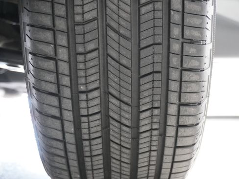 Used 2022 Hyundai Santa Cruz SEL Premium image 31