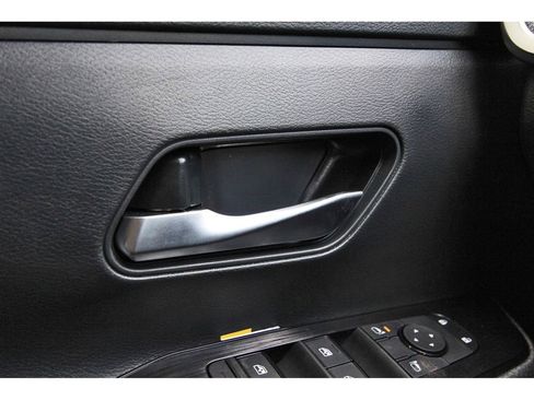 New 2026 Nissan Kicks SV w/ SV Premium Package FWD image 16