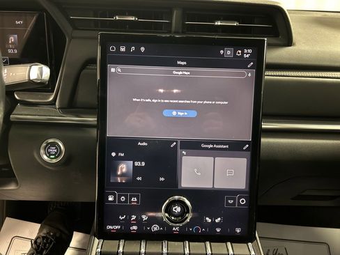 Used 2025 GMC Terrain Elevation image 16