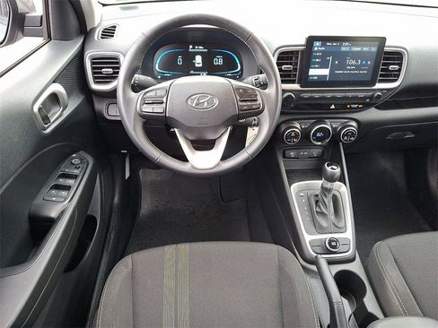 Used 2023 Hyundai Venue SEL w/ Cargo Package image 12
