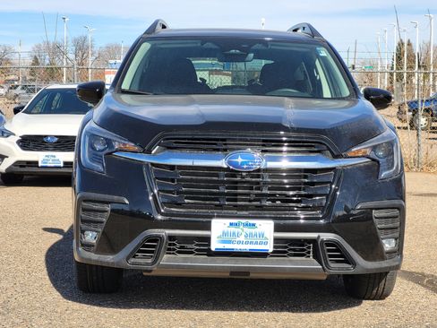 New 2026 Subaru Ascent Limited image 2