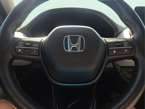 Used 2024 Honda HR-V LX image 19