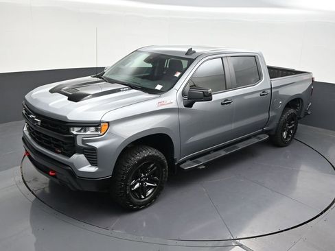 Used 2024 Chevrolet Silverado 1500 LT Trail Boss w/ Convenience Package II AWD/4WD image 17
