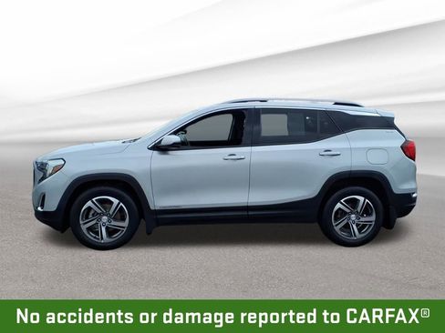 Certified 2018 GMC Terrain SLT w/ Preferred Package FWD image 2