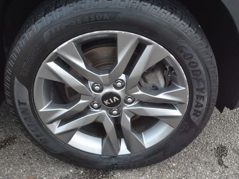 Used 2021 Kia Seltos S AWD/4WD image 37