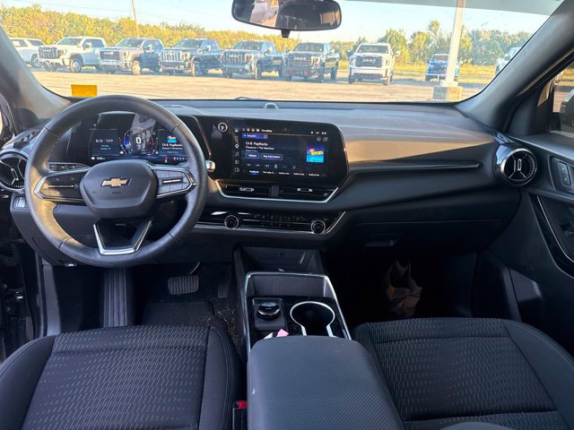 Used 2026 Chevrolet Equinox LT FWD image 6