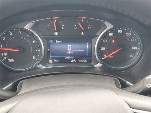 Certified 2020 Chevrolet Equinox LT w/ Driver Convenience Package image 17