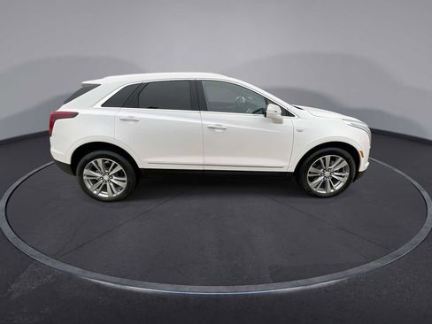 Used 2025 Cadillac XT5 Premium Luxury image 9
