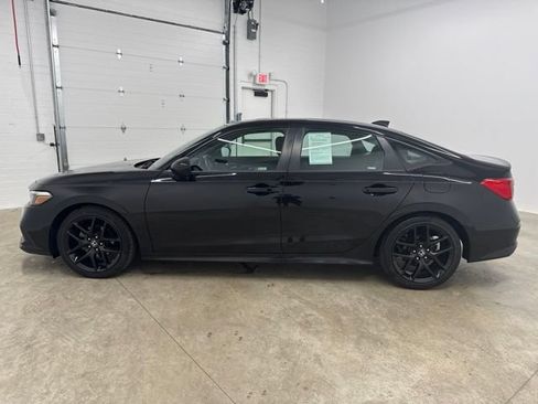 Used 2023 Honda Civic Sport image 8