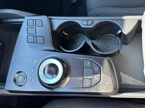 New 2026 Kia Sportage LX FWD image 28