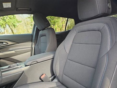 New 2026 Chevrolet Equinox EV LT image 11