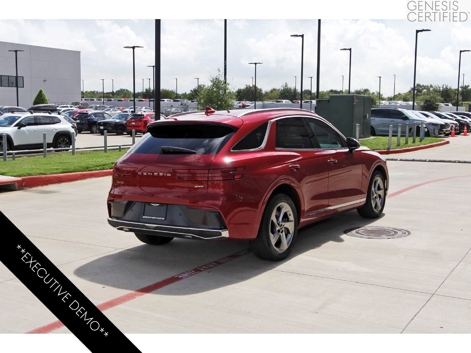 Used 2026 Genesis GV70 2.5T AWD/4WD image 9