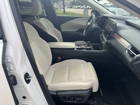 Used 2024 Lexus RX 350 FWD w/ Convenience Package image 28