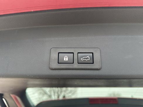 Used 2021 Subaru Ascent Limited w/ Technology Package image 8