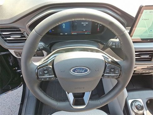 New 2025 Ford Escape SE image 10