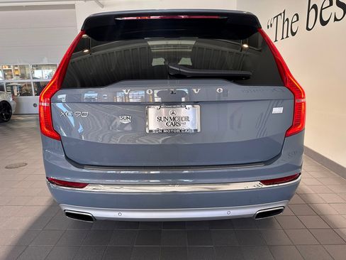Used 2021 Volvo XC90 T8 Inscription Expression w/ Climate Package image 5