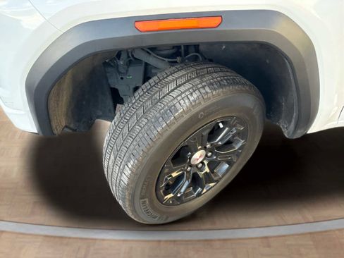 Used 2023 GMC Canyon AT4 w/ AT4 Premium Package image 60