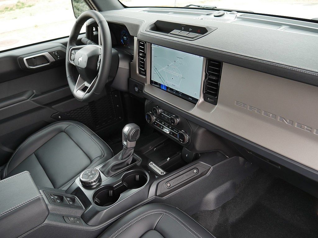 New 2026 Ford Bronco Outer Banks AWD/4WD image 34